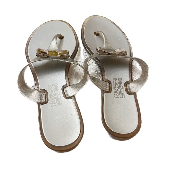 Salvatore Ferragamo Farella Silver Glitter Flip Flop Sandals 7 - Picture 1 of 7